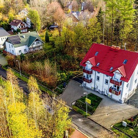 Wonder Home - Apartament Z Garazem, Ogrodkiem, Miejscem Na Grilla I Widokiem Na Karkonosze カルパッチ エクステリア 写真
